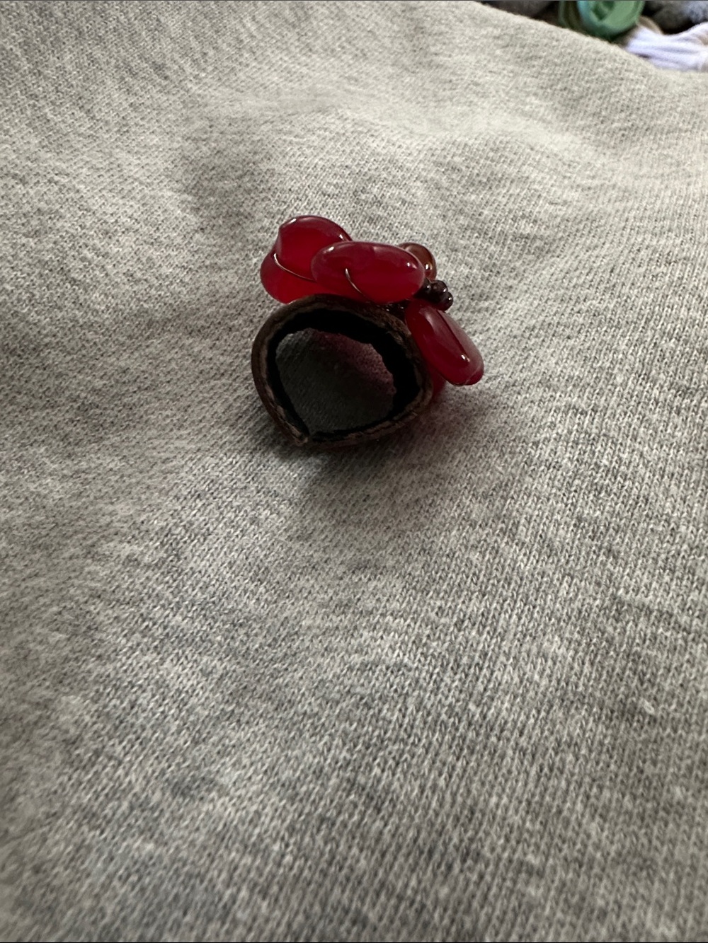 Flower ring - Picture 2 of 3